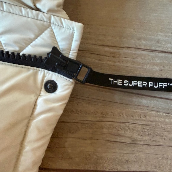 Aritzia The Super Puff™ XtraShorty - Hi-Gloss - Picture 5 of 6